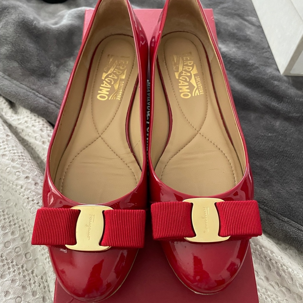 Salvatore Ferragamo flats